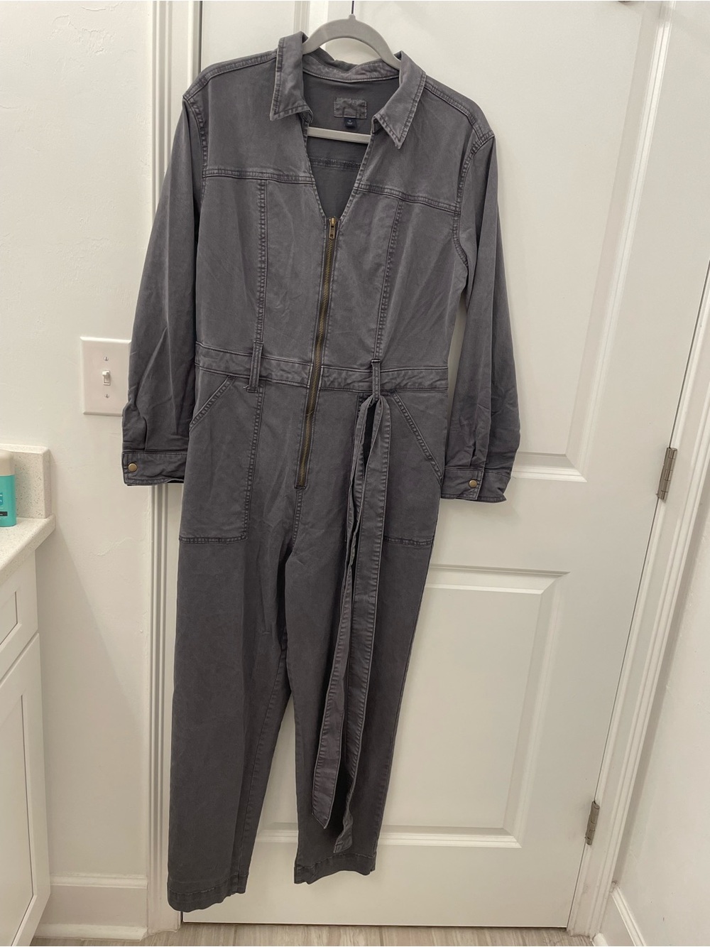 Universal Thread Gray Denim Long Sleeve Jumpsuit Sz 10 Tie Waist Utility